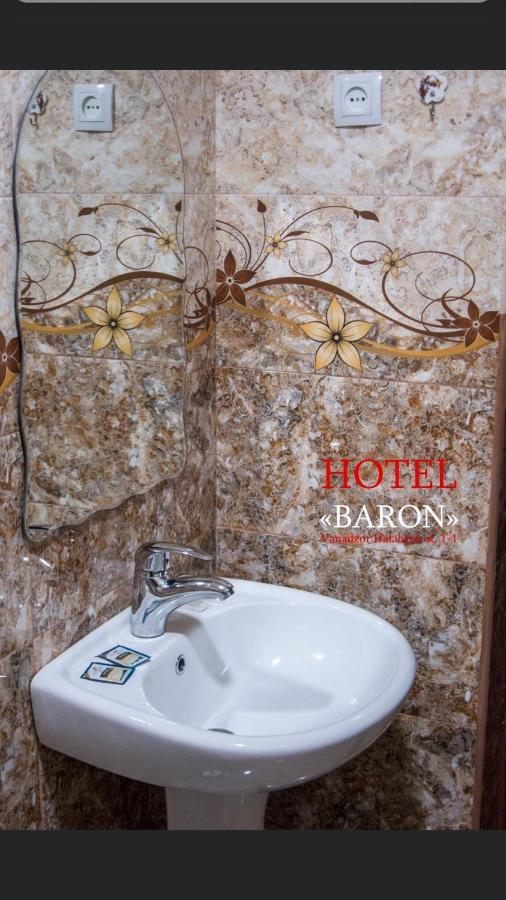 Baron Hotel Vanadzor Exterior photo